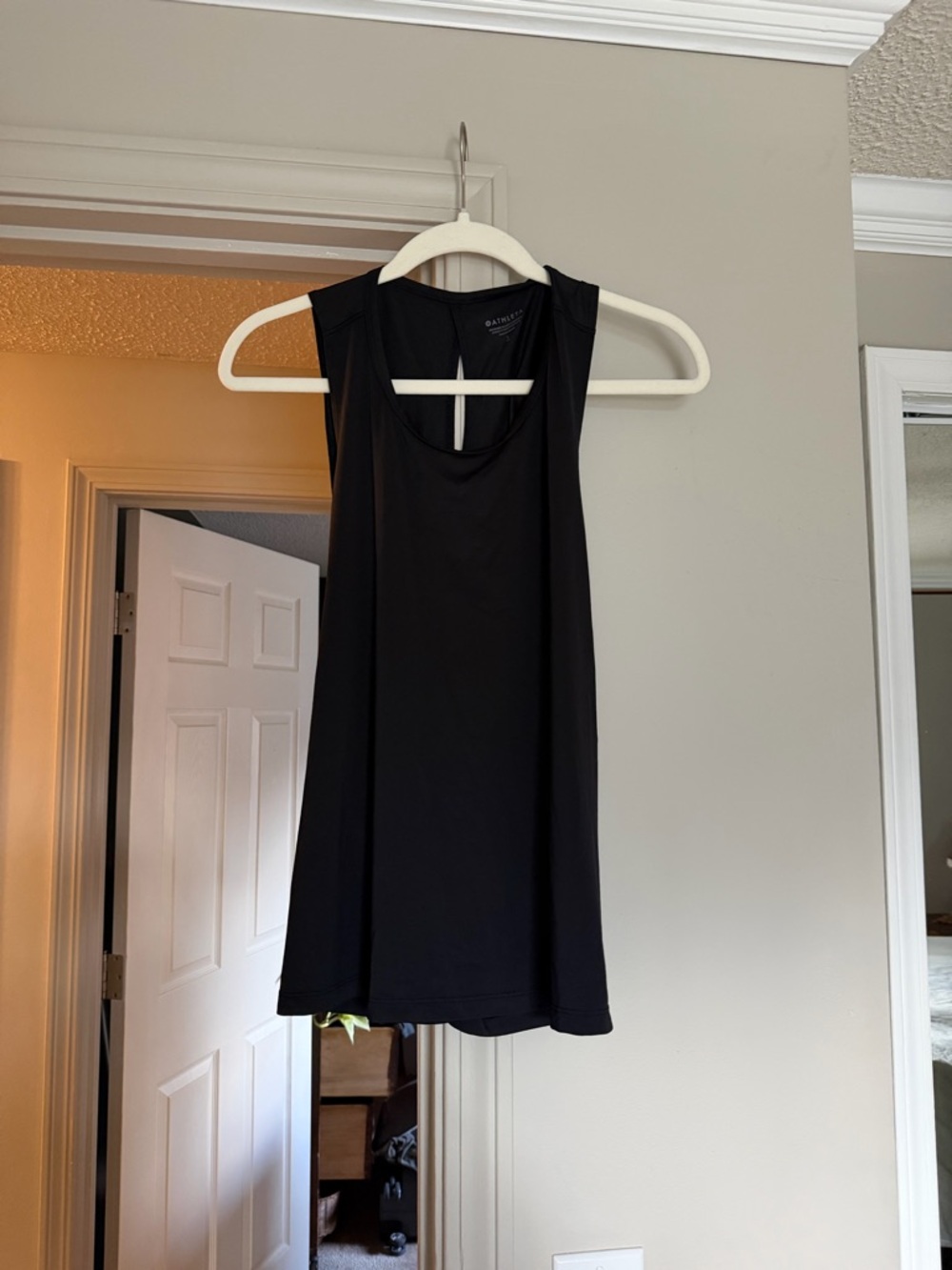 Athleta Black cross back Active Tank